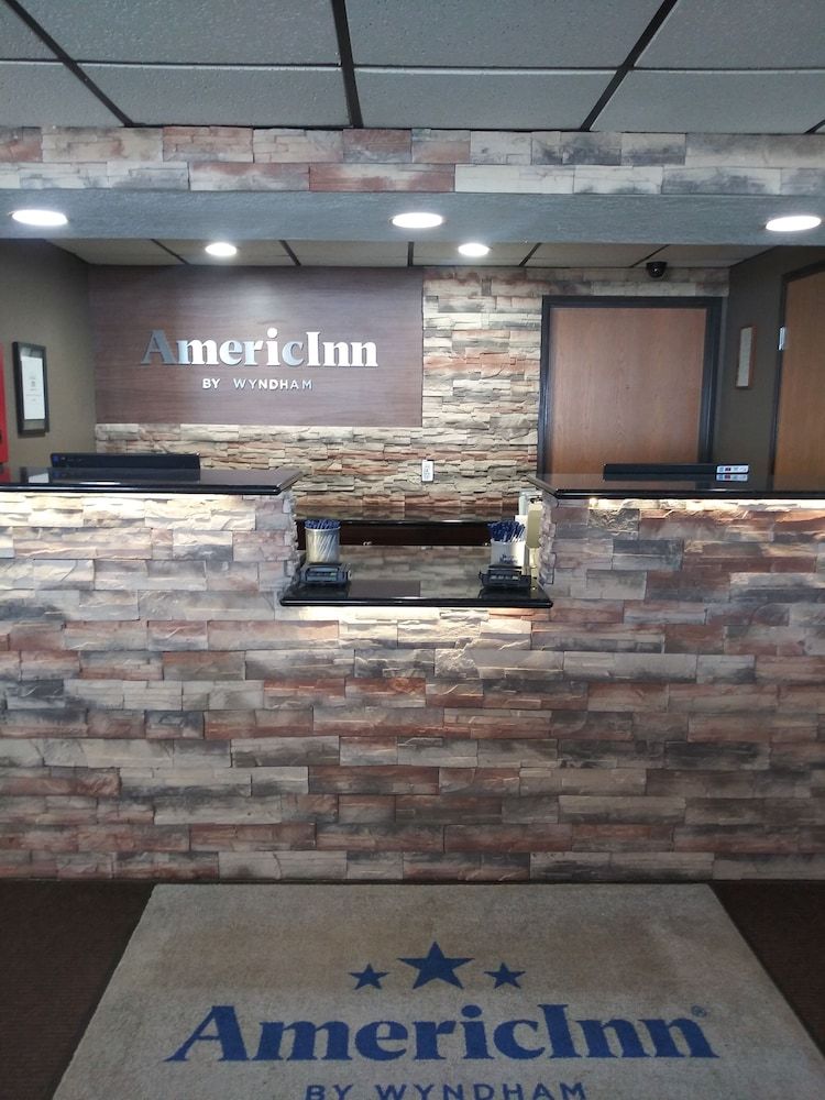 AmericInn by Wyndham Red Wing 2