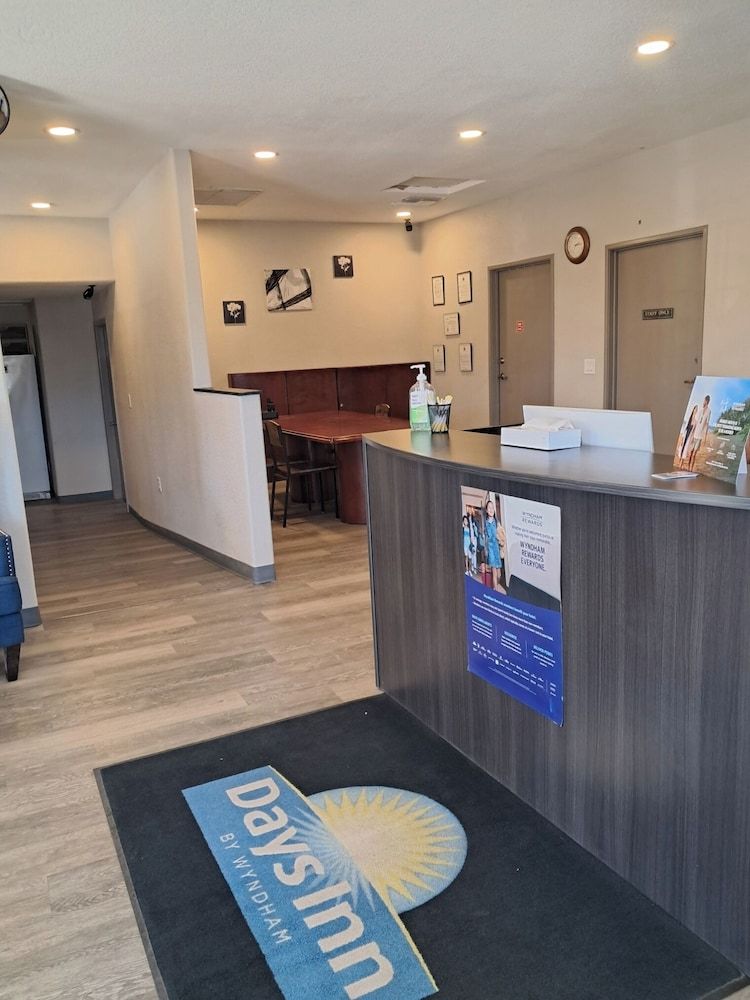 Days Inn by Wyndham Safford, AZ 2