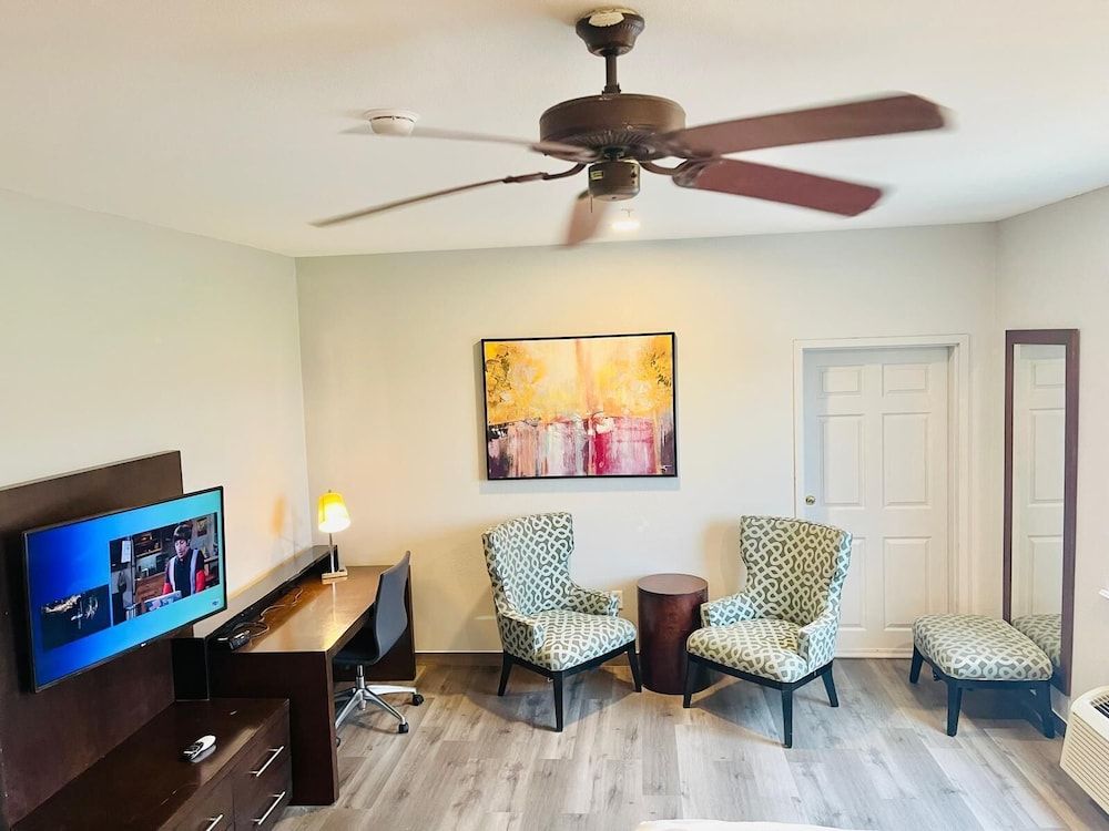 Americas Best Value Inn La Porte 2
