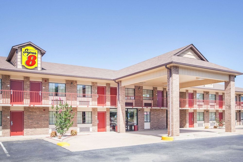Super 8 by Wyndham Clinton 2 estrellas en Clinton