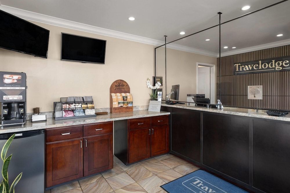 Travelodge by Wyndham Eureka 2
