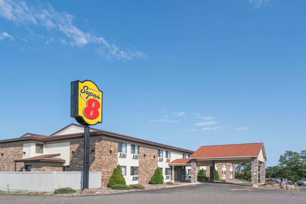 Super 8 by Wyndham Rice Lake 2 étoiles à Rice Lake