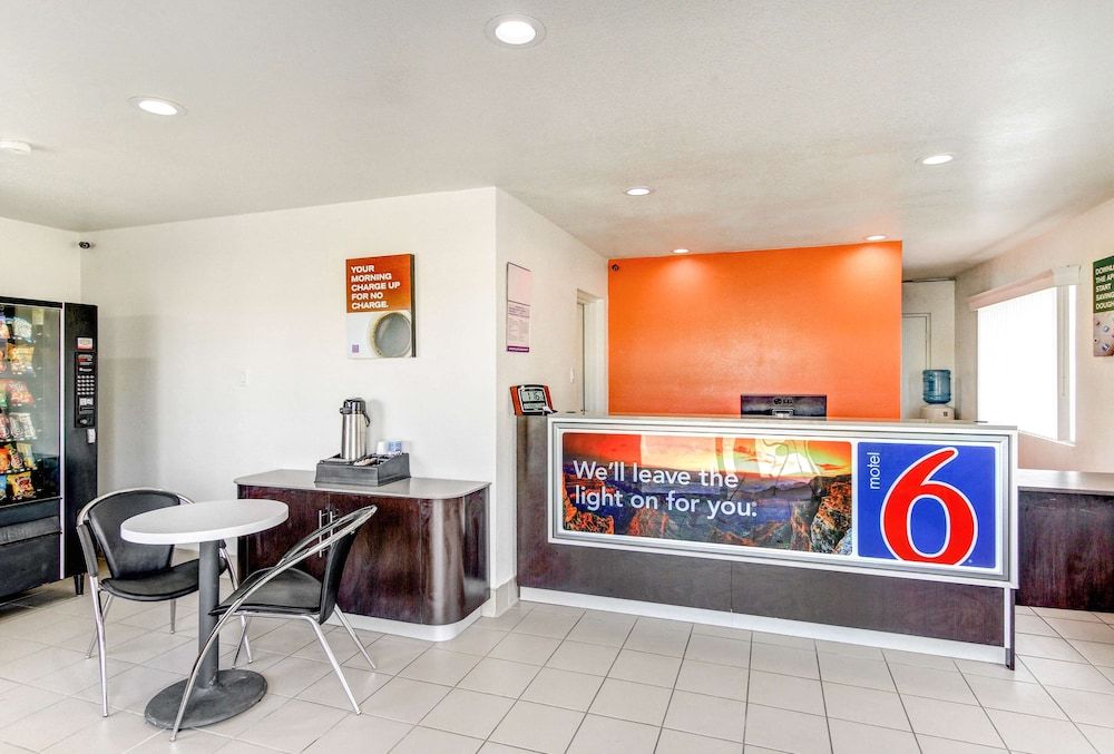 Motel 6 Waco, TX - Lacy Lakeview 3