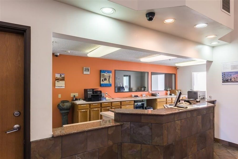 Quality Inn & Suites Junction 2