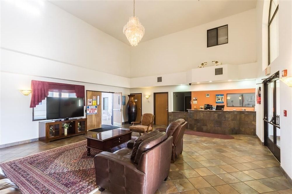Quality Inn & Suites Junction 3