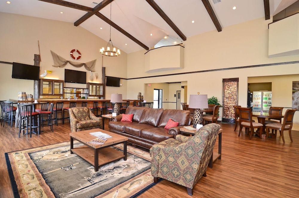 Best Western Plus Emory At Lake Fork Inn & Suites 3