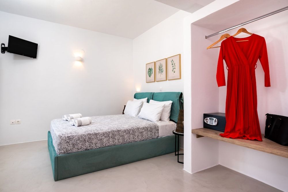 AERENIA SUITES 2