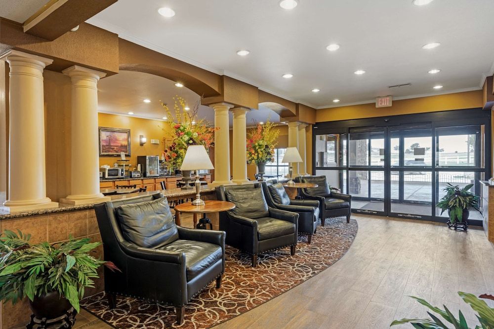 Best Western Plus Red River Inn 2