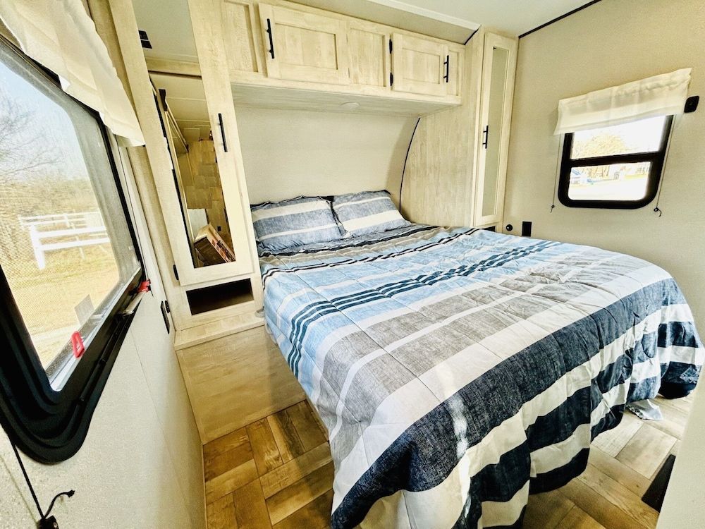 Oasis Lake Buchanan 3