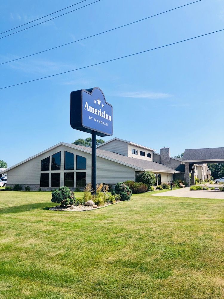 AmericInn by Wyndham Iowa Falls 3 estrellas en Iowa Falls