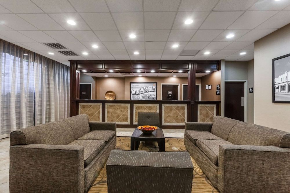 Super 8 by Wyndham Atoka 2
