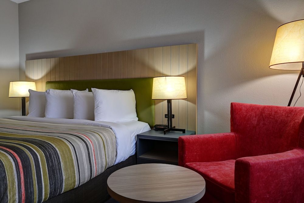 Country Inn & Suites by Radisson, Pierre, SD 3