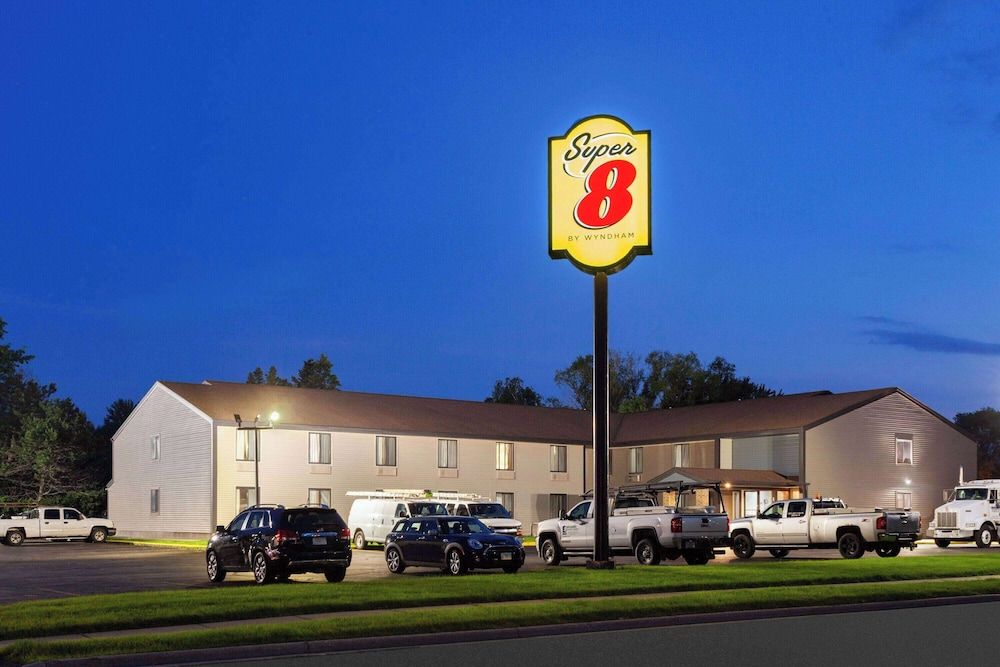 Super 8 by Wyndham Sun Prairie/Madison E 2 estrellas en Sun Prairie