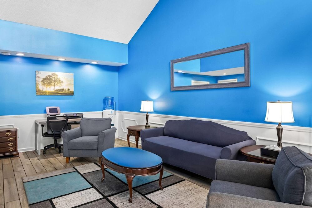 Baymont by Wyndham Forest City 3