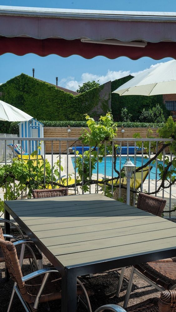 Hôtel Le Relais Du Canalou 2 estrellas en Digoin