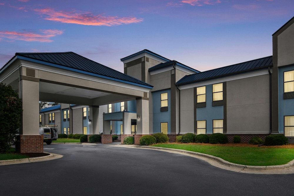 SureStay Plus Hotel by Best Western Tarboro 2.5 estrellas en Tarboro