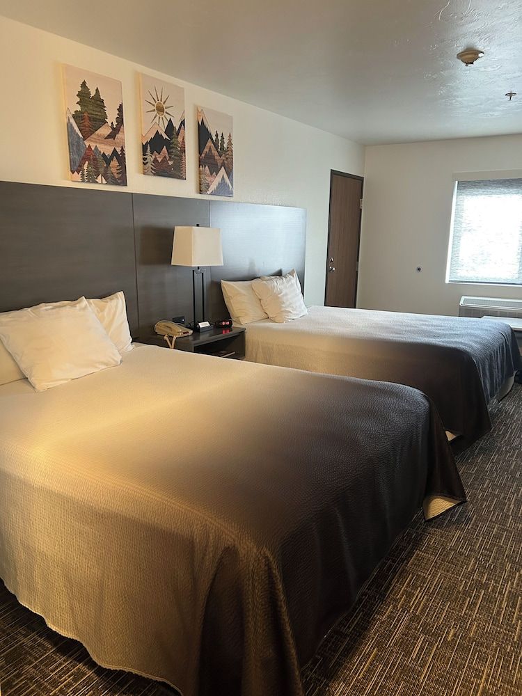 Super 8 by Wyndham Montpelier 3