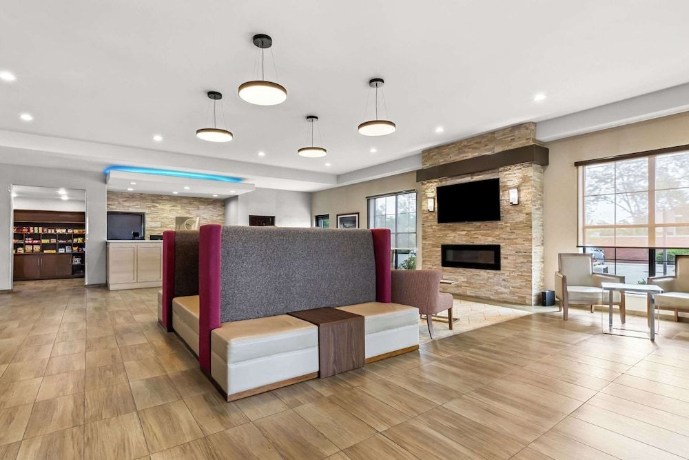 Comfort Suites Columbia I-65 2