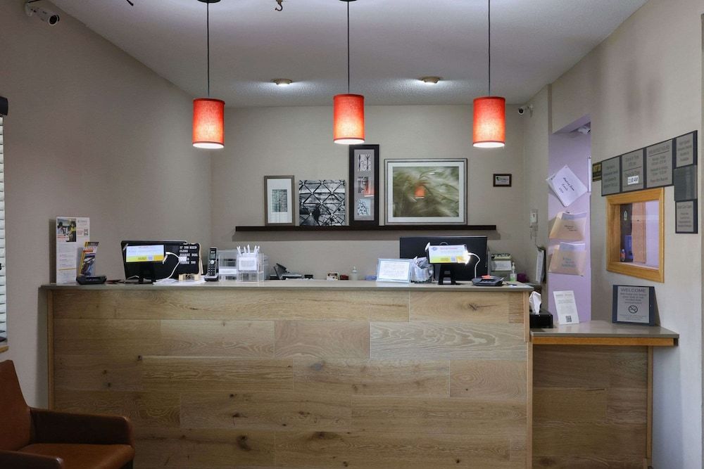 Country Inn & Suites by Radisson, Sparta, WI 3