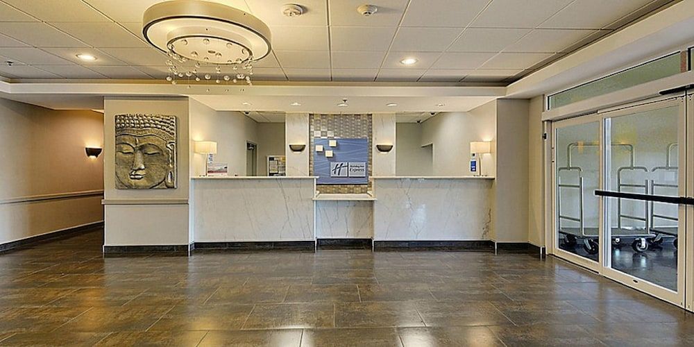Holiday Inn Express & Suites Gonzales by IHG 3