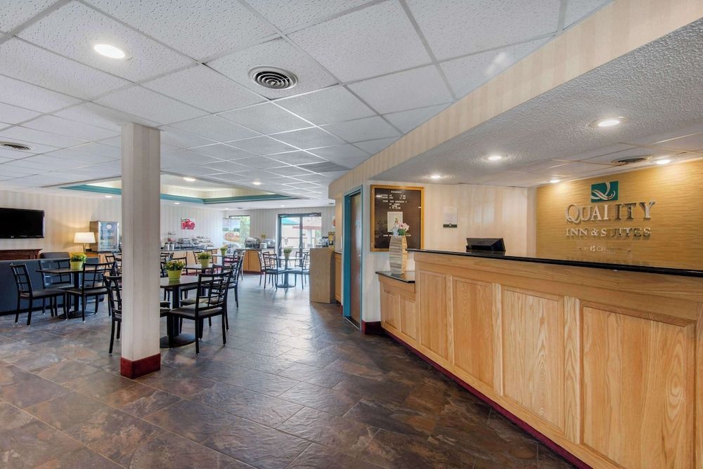 Quality Inn & Suites Mansfield 3