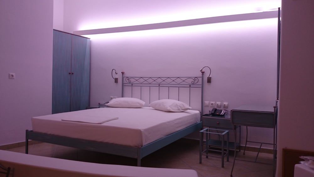 Apollon Village Hotel 3 estrellas en Anafi
