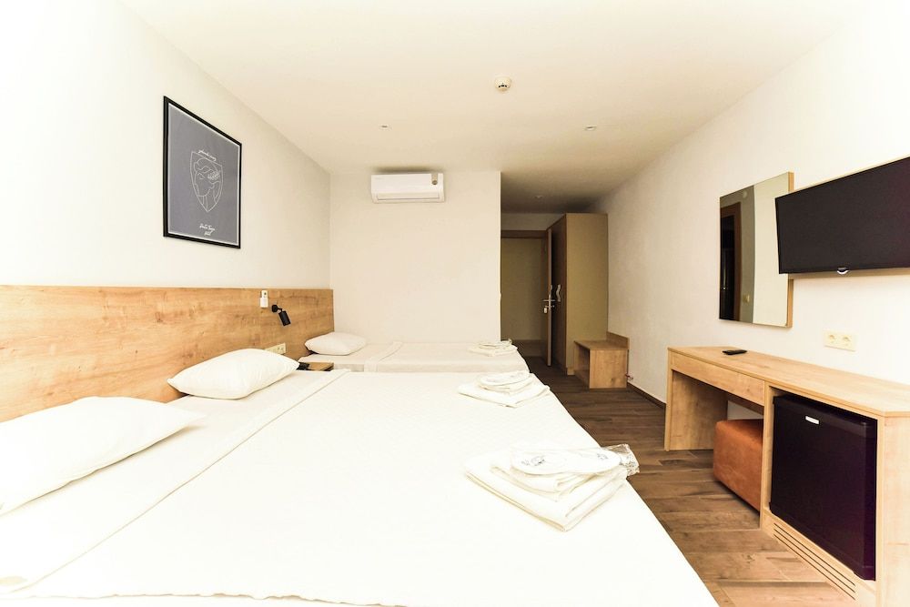 Porta Trakis Hotel 3