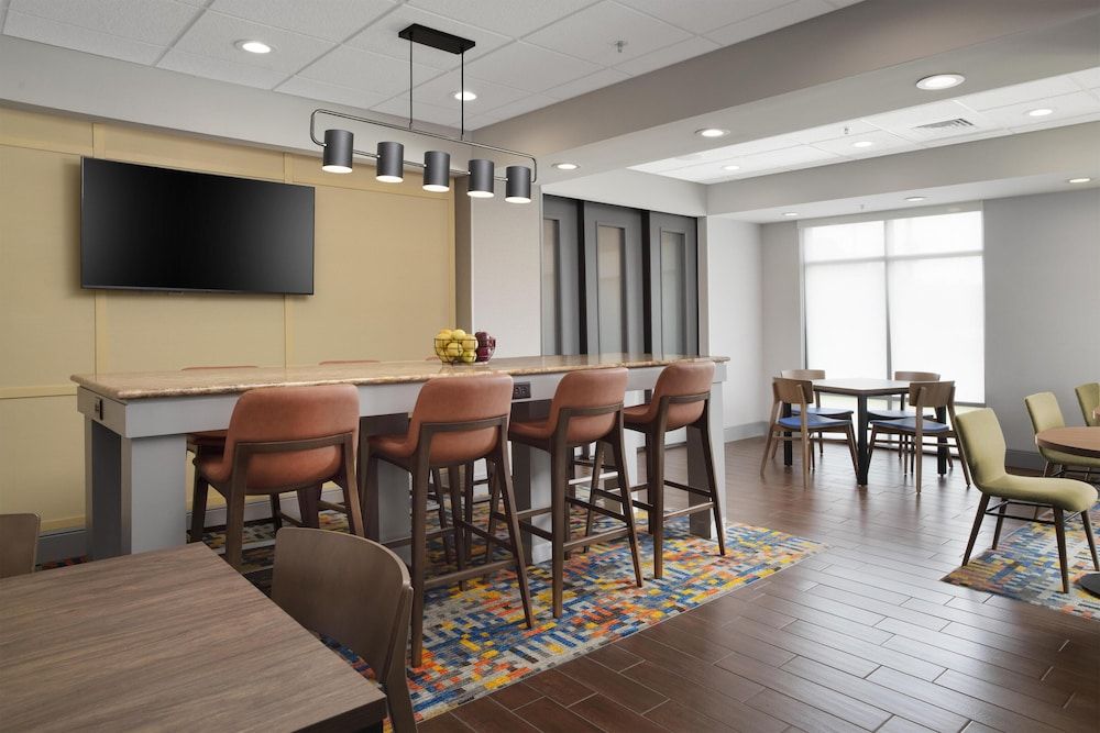Hampton Inn Magnolia 3