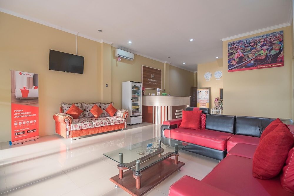 RedDoorz Plus near Syamsudin Noor Airport 3 3 estrellas en Banjarbaru