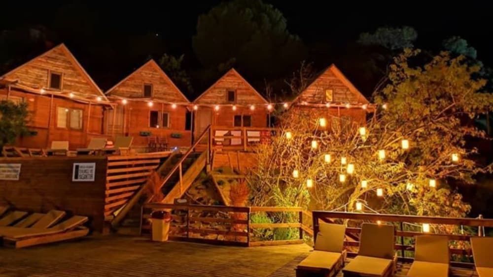 Ayanya Beach & Bistro Bungalows -1 estrellas en Avsa Adasi