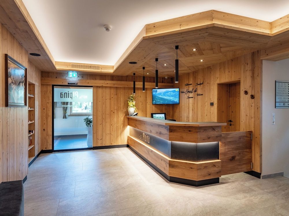 Hotel Alpina 3