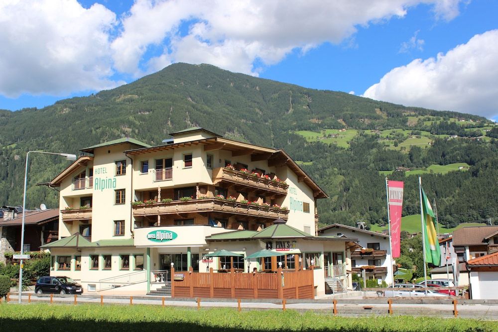 Hotel Alpina 4 estrellas en Ried im Zillertal