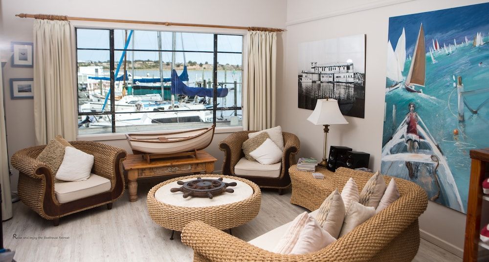 Boathouse - Birks River Retreat - Birks Harbour 2