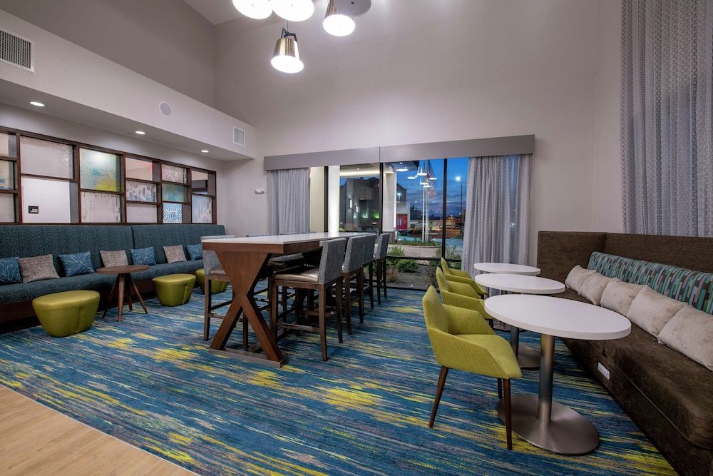 Hampton Inn & Suites Duncanville Dallas 3