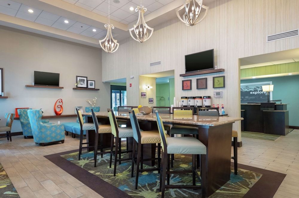 Hampton Inn & Suites Adairsville-Calhoun Area 3