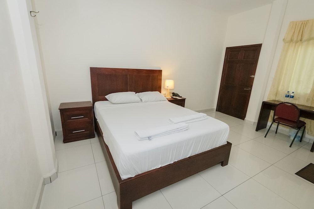Hotel Mediterraneo Inn 3