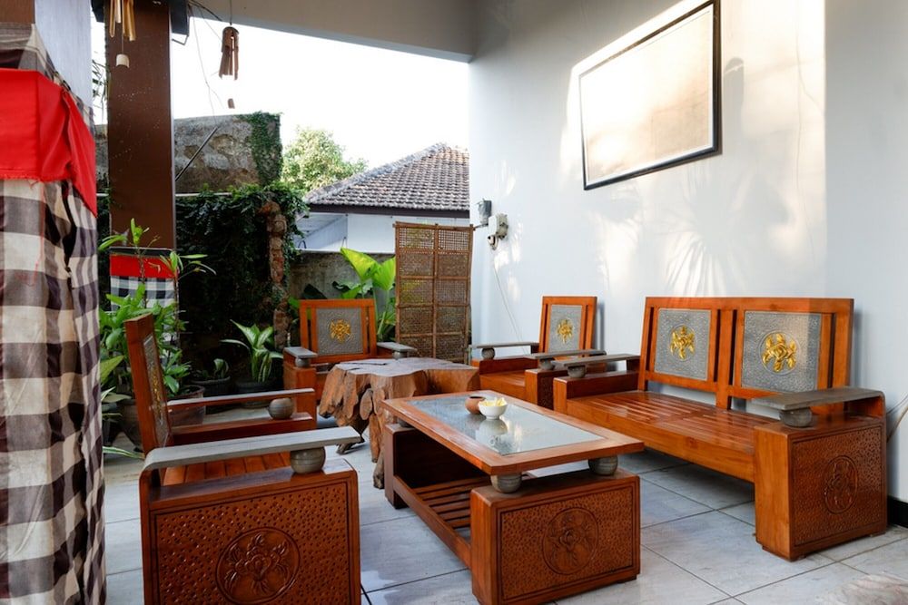 RedDoorz Syariah near Menara Kudus 3