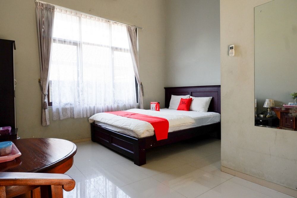 RedDoorz Syariah near Menara Kudus 2 étoiles à Kudus
