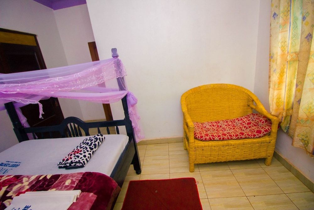 Nice Guest House 2