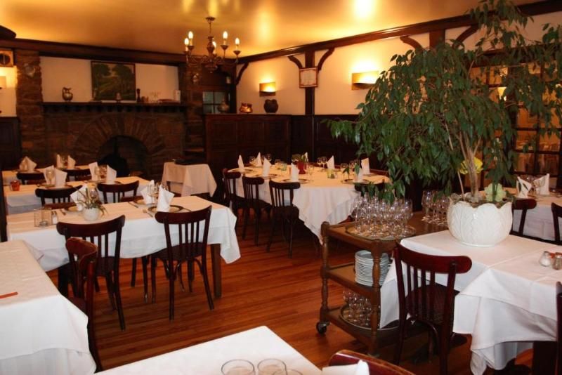 Logis Hotel Des Voyageurs 2 estrelas em Pont-de-Salars