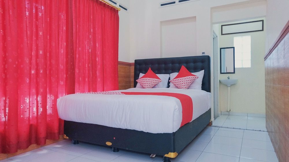 OYO 1190 Griya Soeratin Residence Syariah 2 estrellas en Pacitan