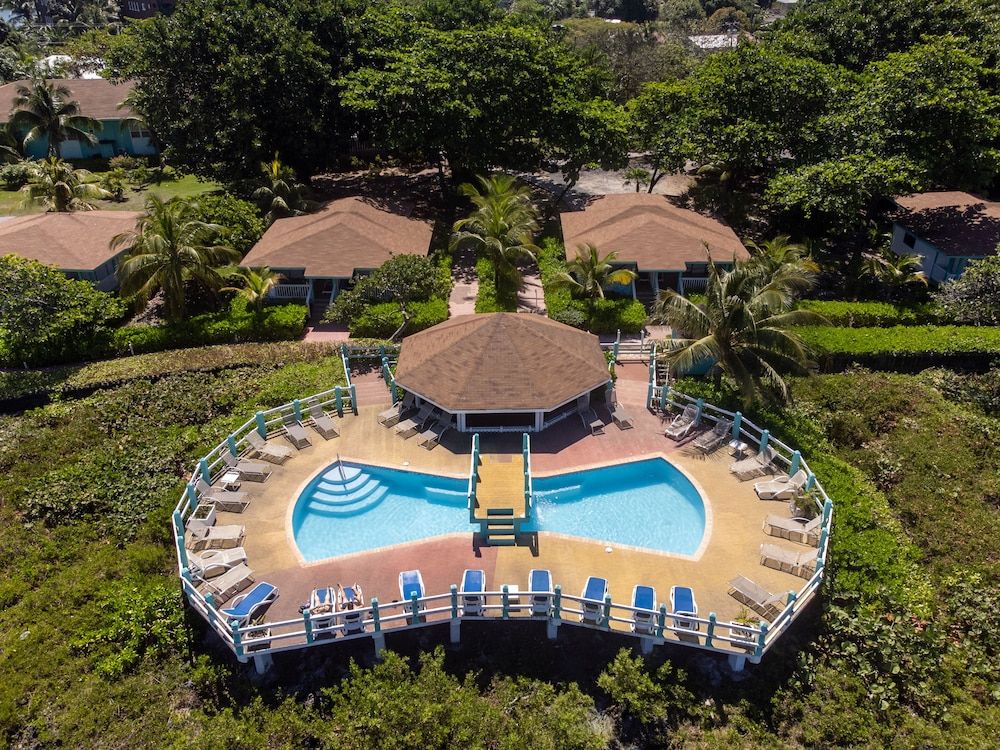 Seagrape Plantation Resort 3 estrelas em West End