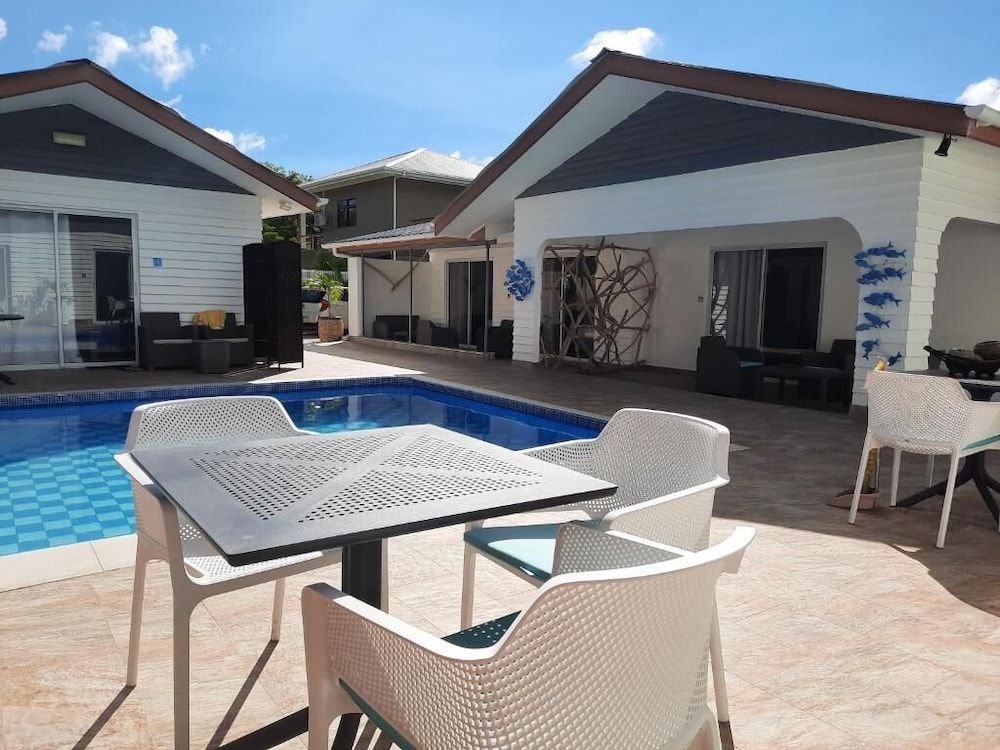 Hotel Plein Soleil -1 estrellas en Grand Anse