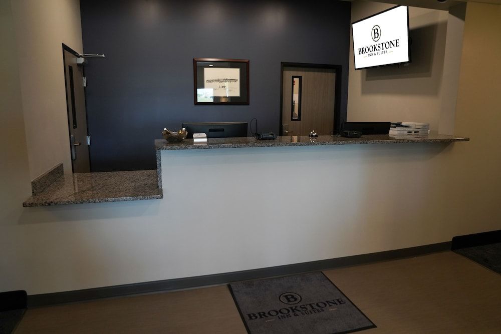 Brookstone Fort Dodge 3