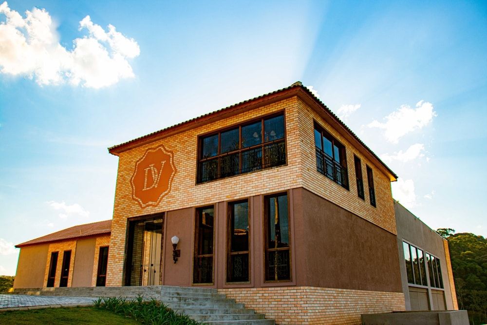 Hotel Vinícola Davo 5 estrellas en Ribeirão Branco