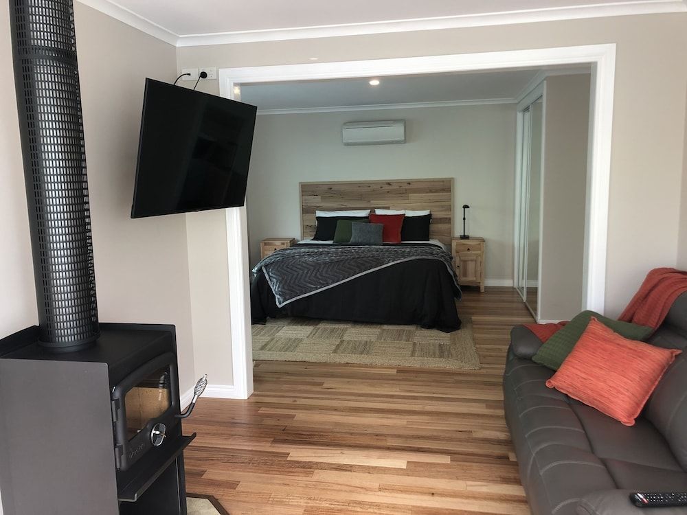Mole Creek Hideaway 2