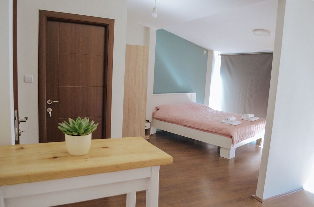 White and Wood Boutique Hotel 3