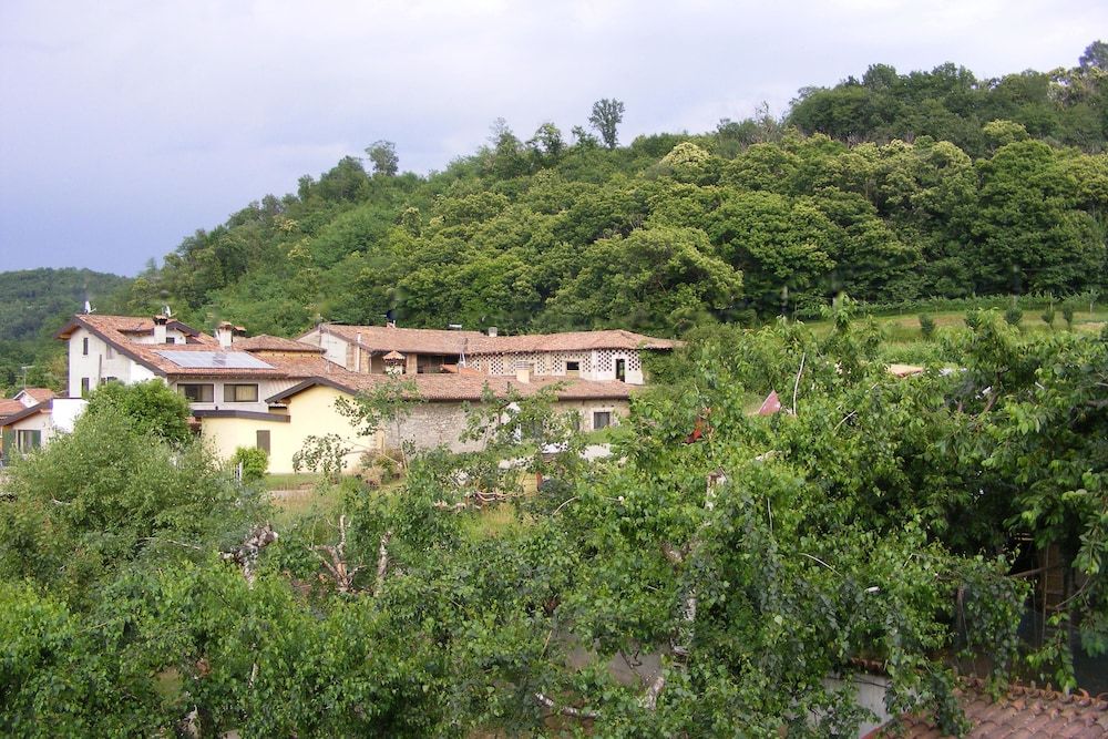 Agriturismo Cascina Rossano -1 estrellas en Provaglio d'Iseo