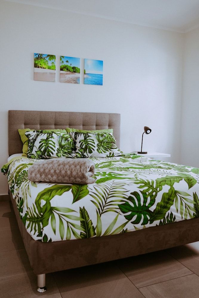 The Palm Leaf Apartments 3