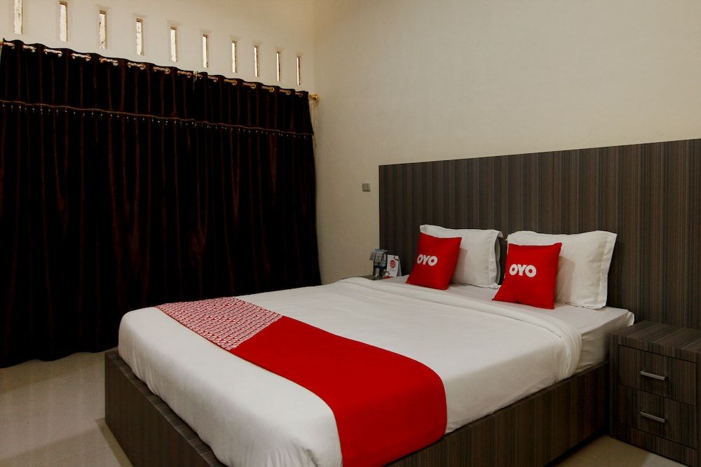OYO 1694 Pariban Homestay 2 estrellas en Sinabono